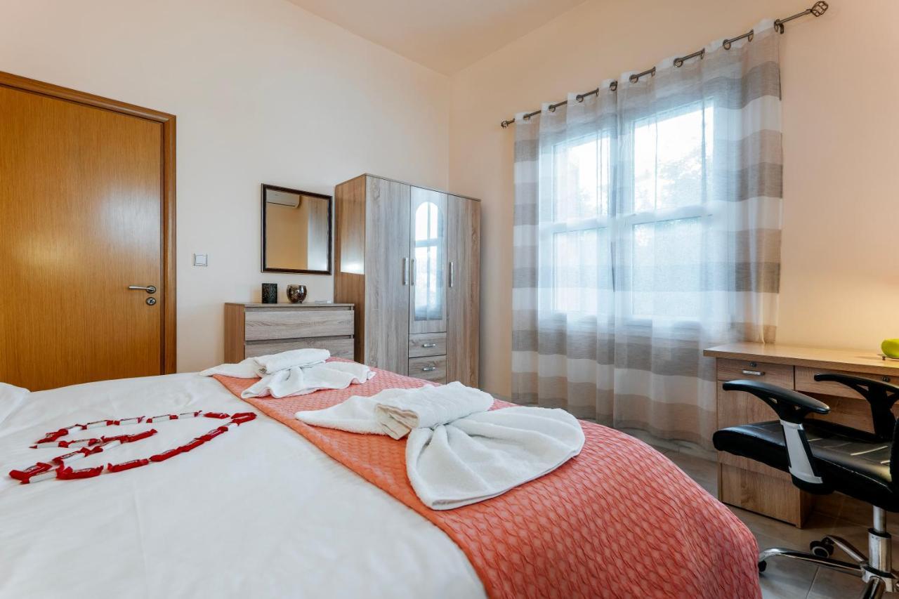 Eddy'S Apartment Rhodes City Екстер'єр фото